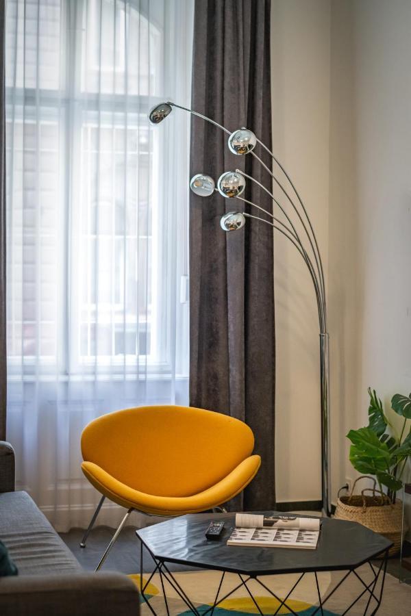 Luxury Nova Home next to the New York Café Budapest Extérieur photo